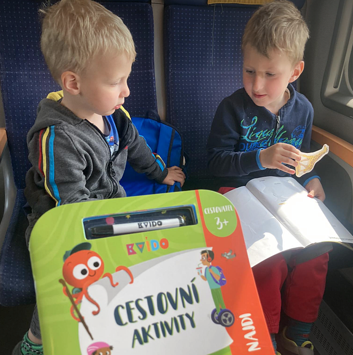 jízda vlakem s dětmi - cestovní aktivity